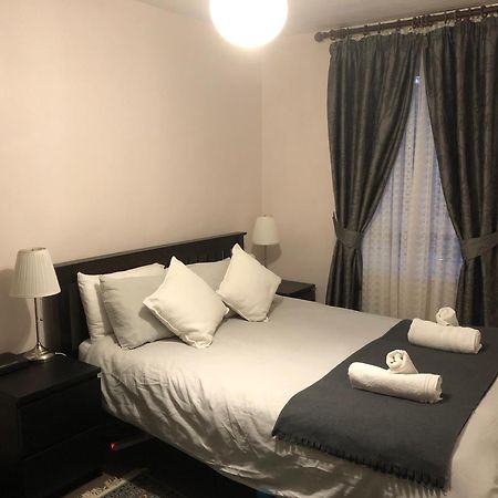 Lovely One-Bed Apartment To Rent In Londra Exterior foto