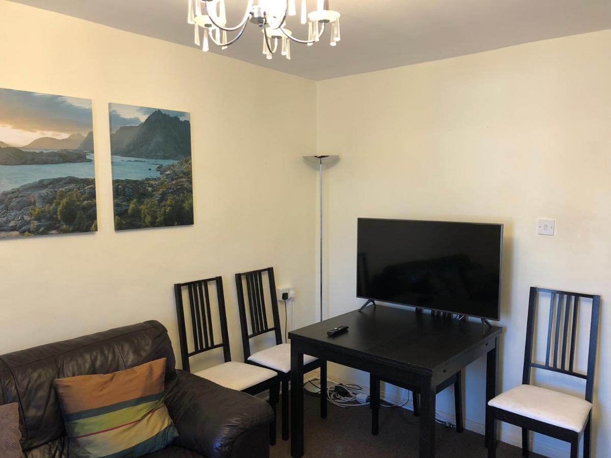 Lovely One-Bed Apartment To Rent In Londra Exterior foto